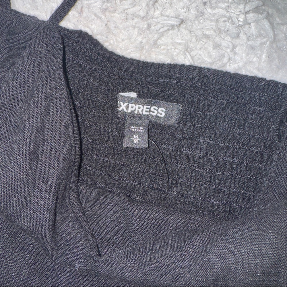 Express Top - Picture 2 of 3